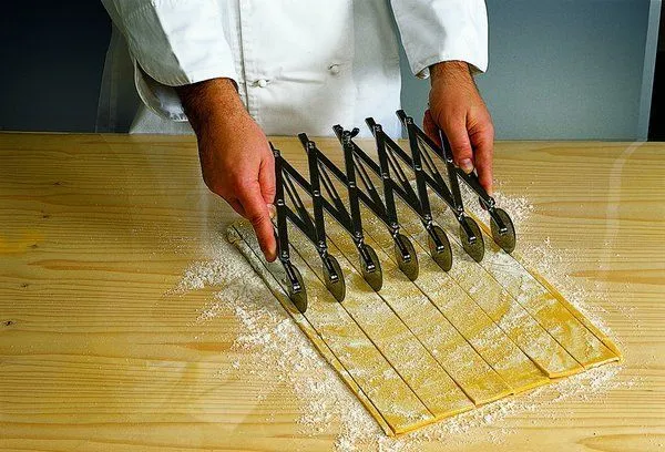 Нож профессиональный Martellato ROTAPINOX7P/O