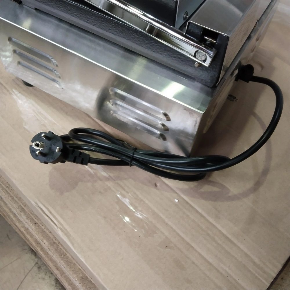 Гриль контактный EKSI HEG-811 рст